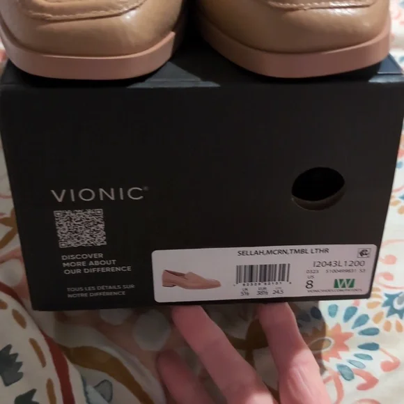 Vionic Loafers, Brand New, Nude, 8W - Picture 2 of 9
